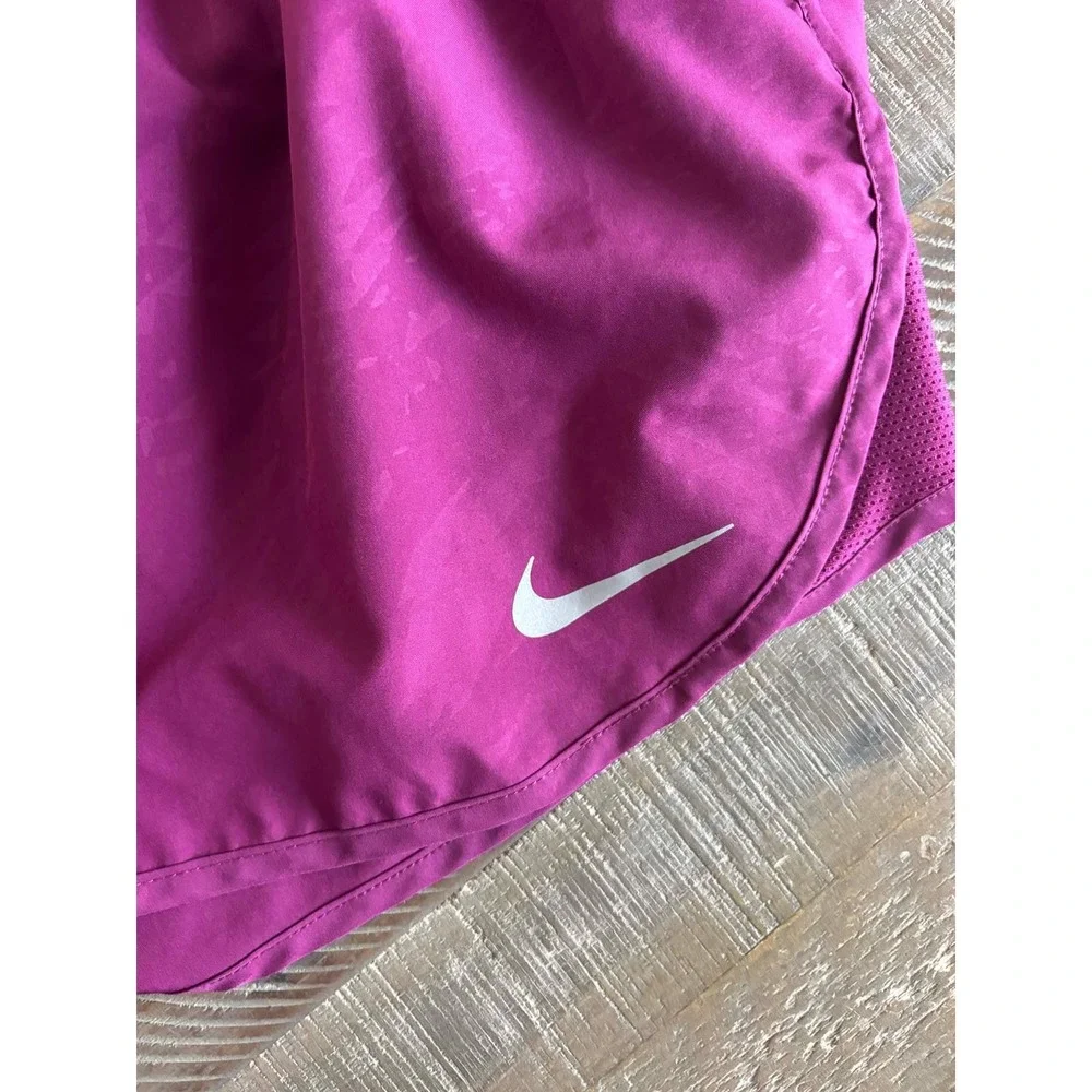 Nike Dri-FIT Running Shorts Womens Medium Purple
